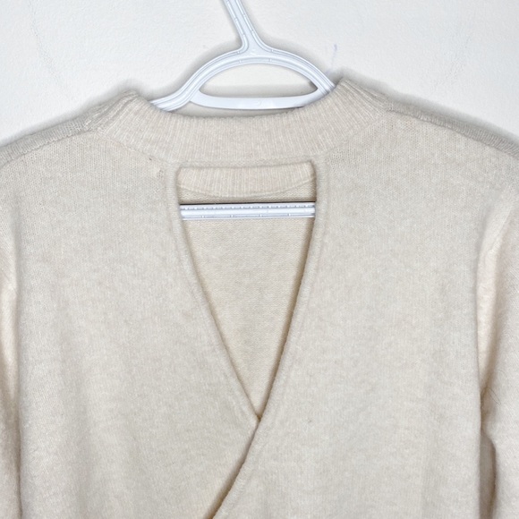 Mango MNG nude plush knit crewneck sweater with cutout at back size L - Picture 3 of 11